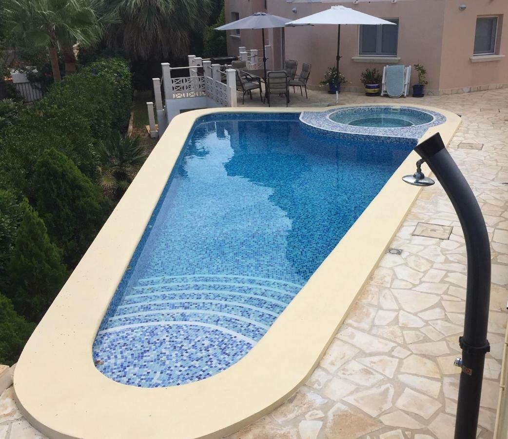 Sunny Renovated Apartment - Denia/Santa Llucia Buitenkant foto